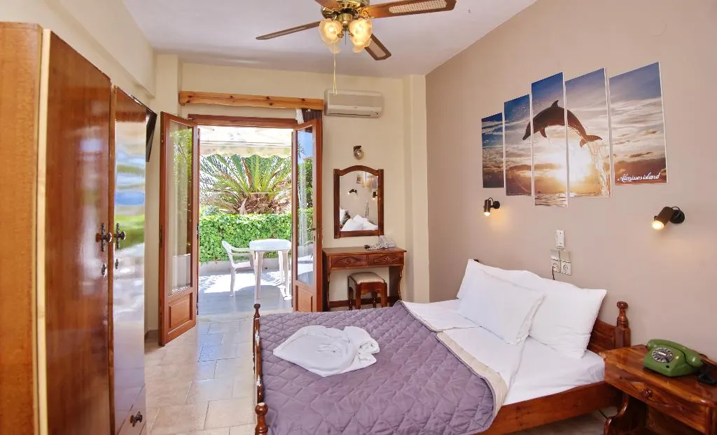 FAMILY ROOM STANDARD Room, Gorgona, Skiathos