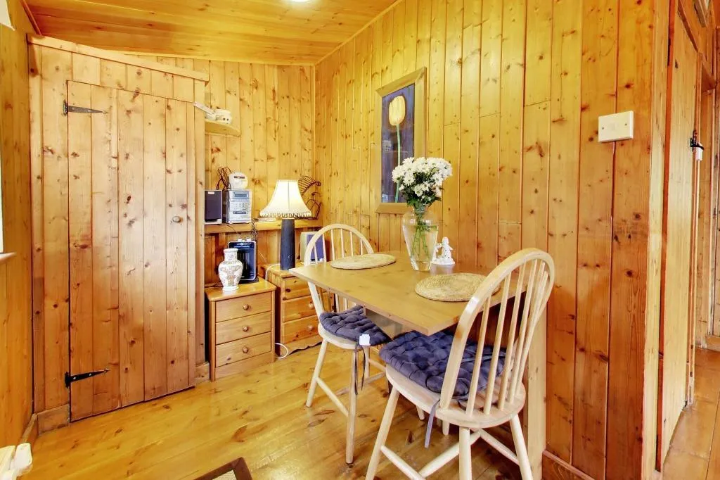 Room, Robin Hill House, Cork