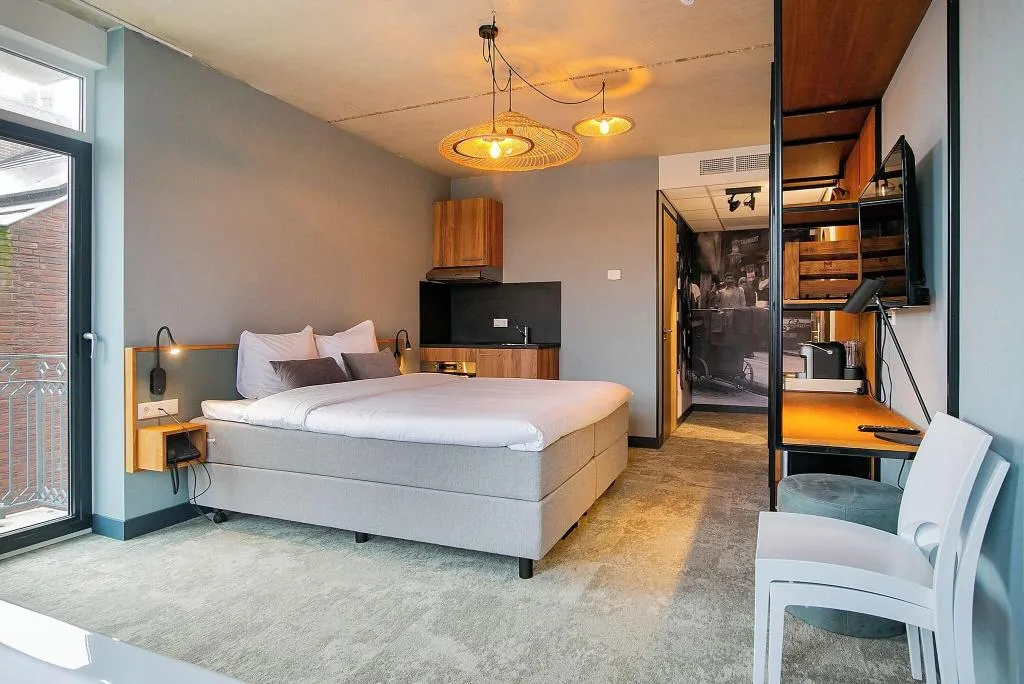 JUNIOR SUITE KING SIZE BED Room, Marktstad Hotel, Amsterdam