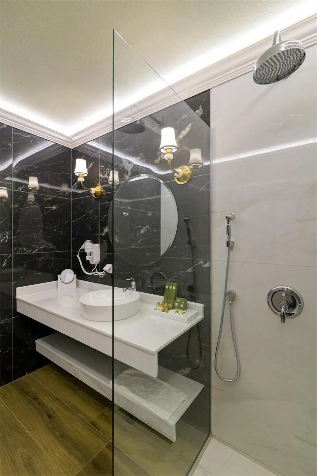 Room, Therma Palace, Varna