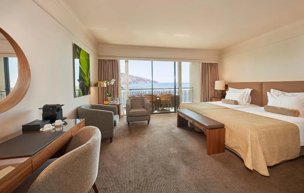 TWIN SUPERIOR BAY VIEW Room, The Cliff Bay Resort, Madeira