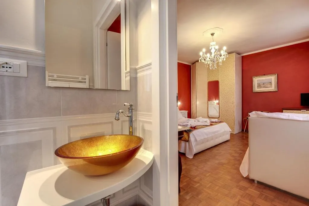 Room, Ca' Riza, Venice