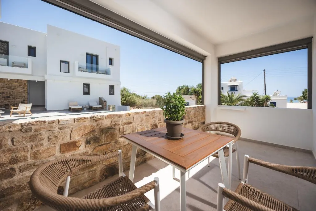 SUITE DELUXE WITH TERRACE Room, Axopetra Boutique Hotel, Mykonos