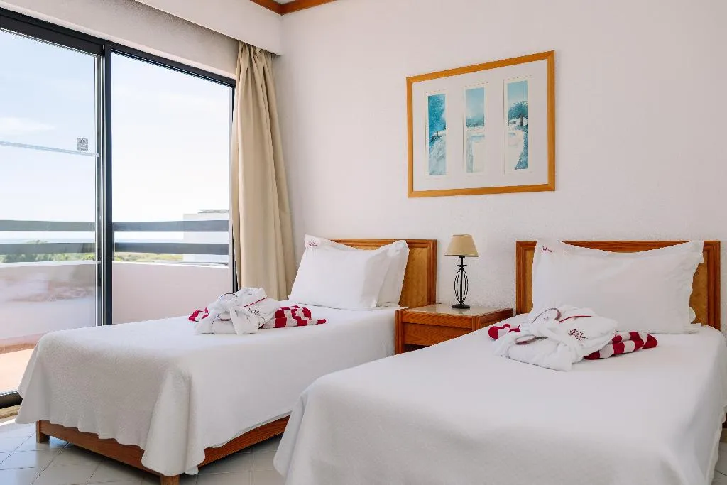 APARTMENT SUPERIOR TWO BEDROOMS Room, Muthu Oura Praia Hotel, Algarve