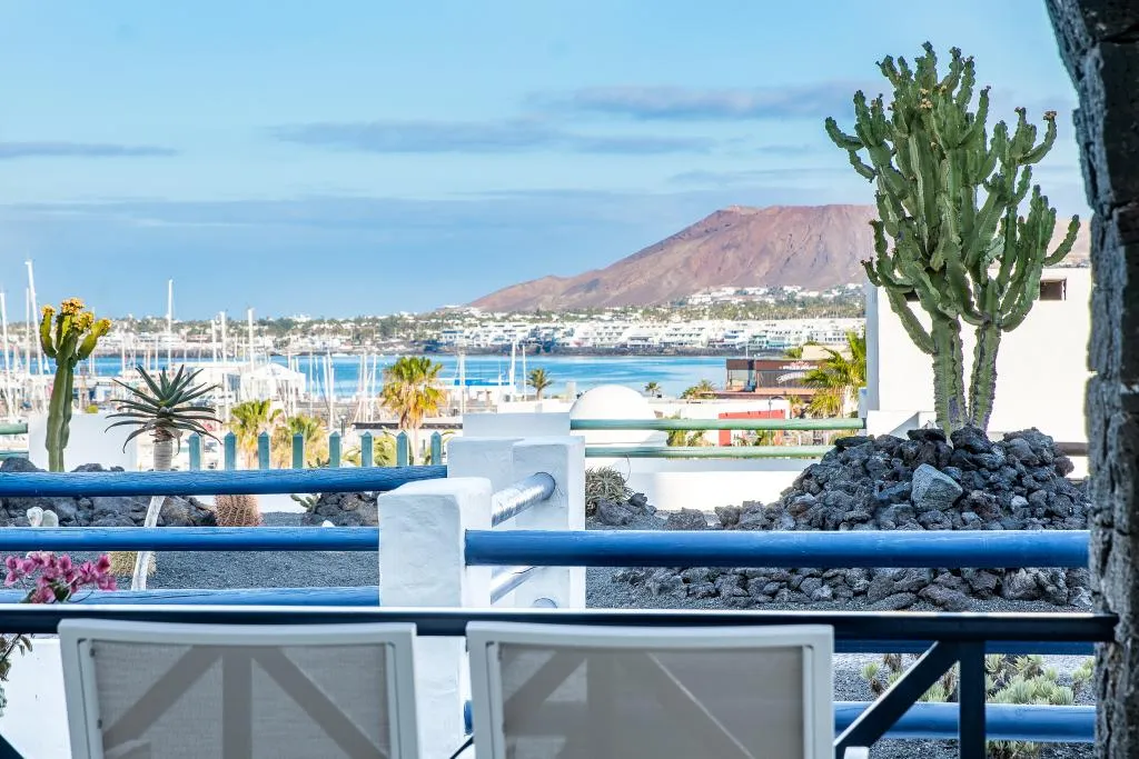 Double or Twin SIDE SEA VIEW Room, Hotel LIVVO Volcan Lanzarote, Lanzarote