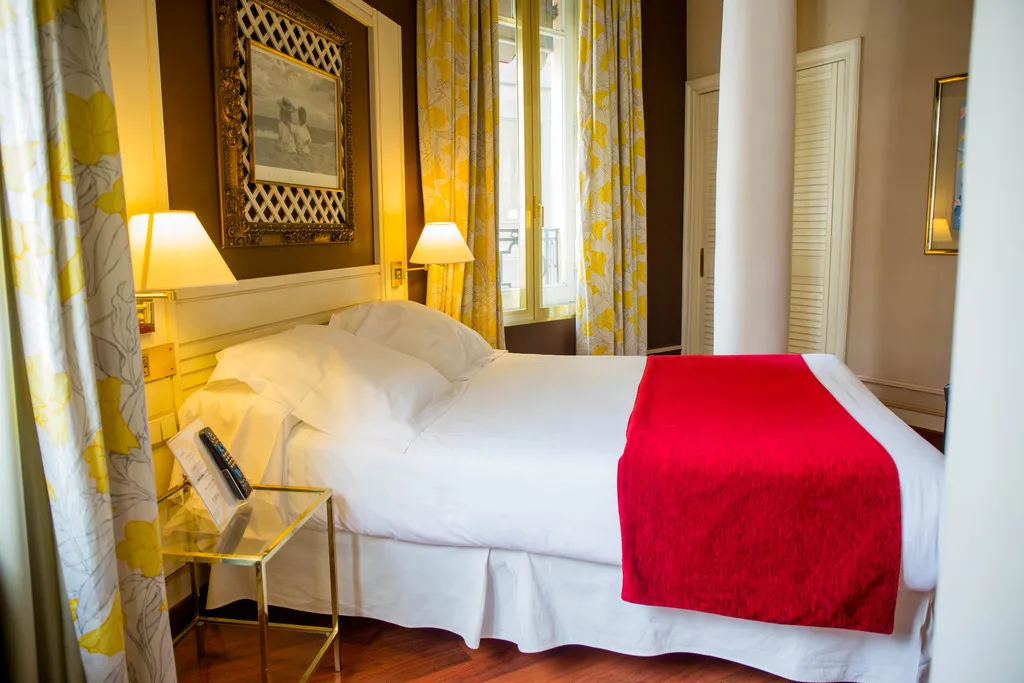 DOUBLE WITH DOUBLE BED Room, Hotel Arosa, Madrid