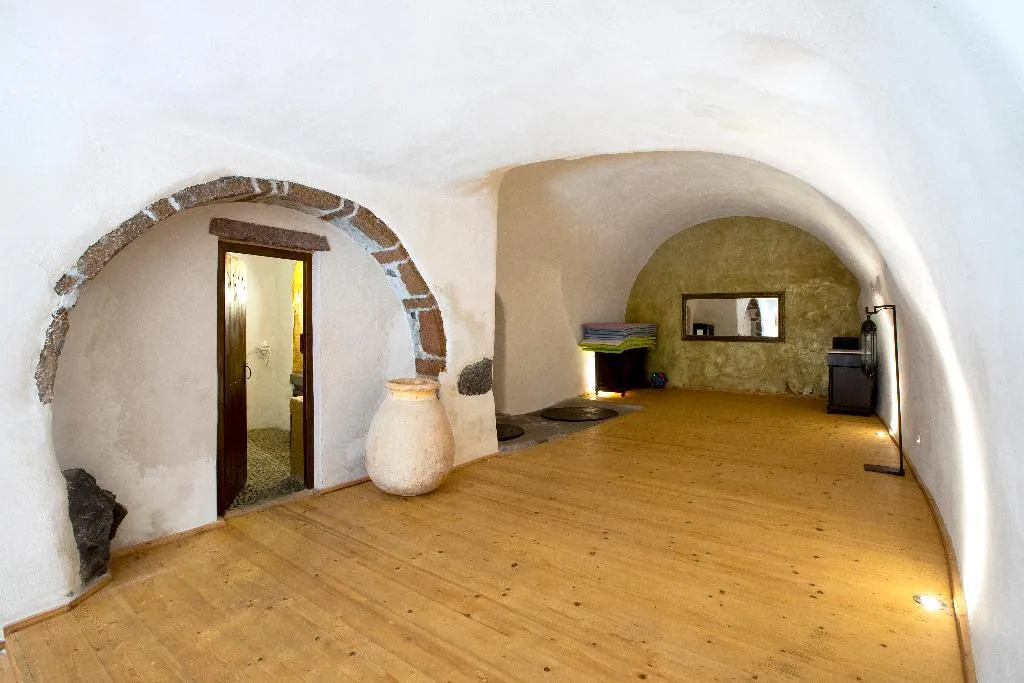 VILLA FOUR BEDROOMS Room, Ducato Wine Village, Santorini