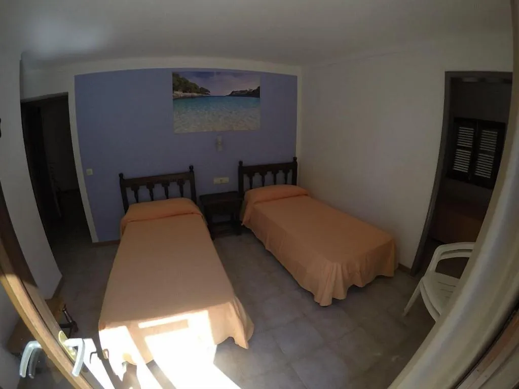 Room, Hostal Playa Cala Santanya, Majorca