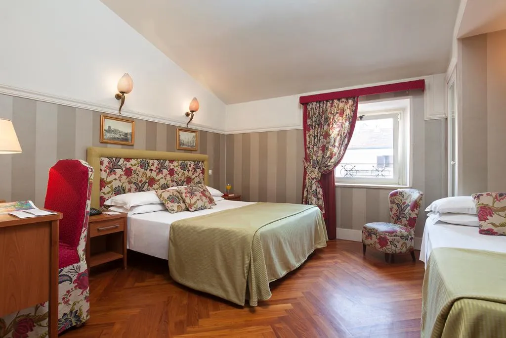 Room, Hotel Kennedy, Rome