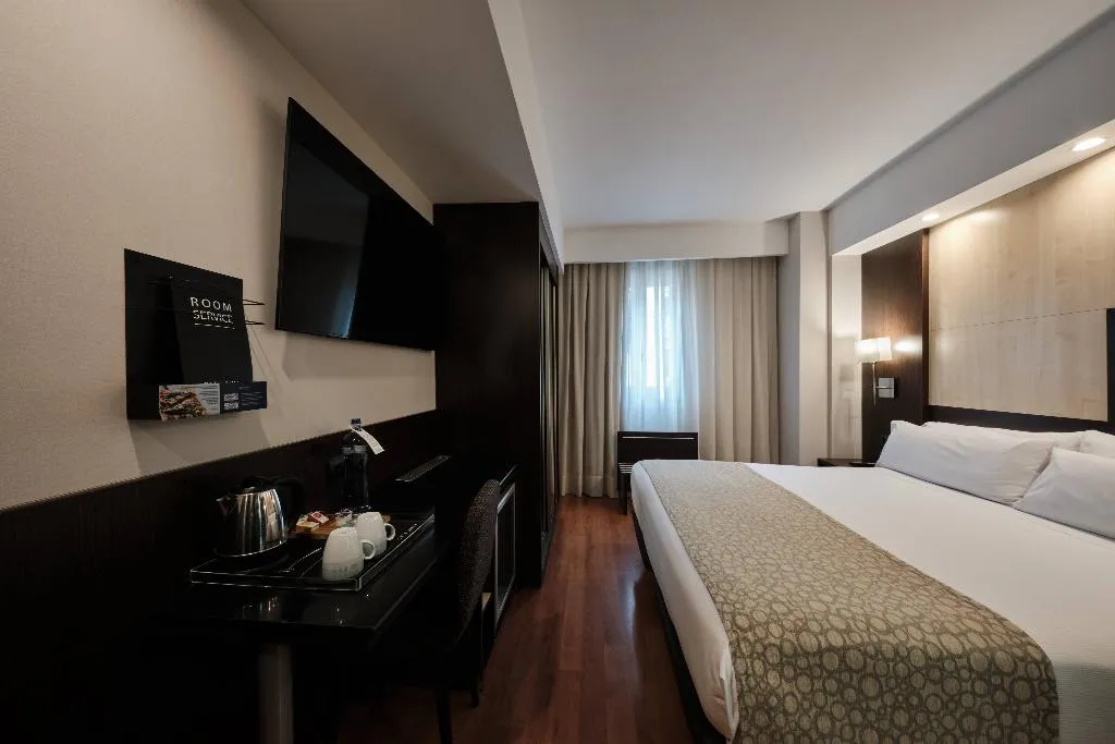 DOUBLE SINGLE USE PREMIUM Room, Catalonia Sagrada Familia, Barcelona