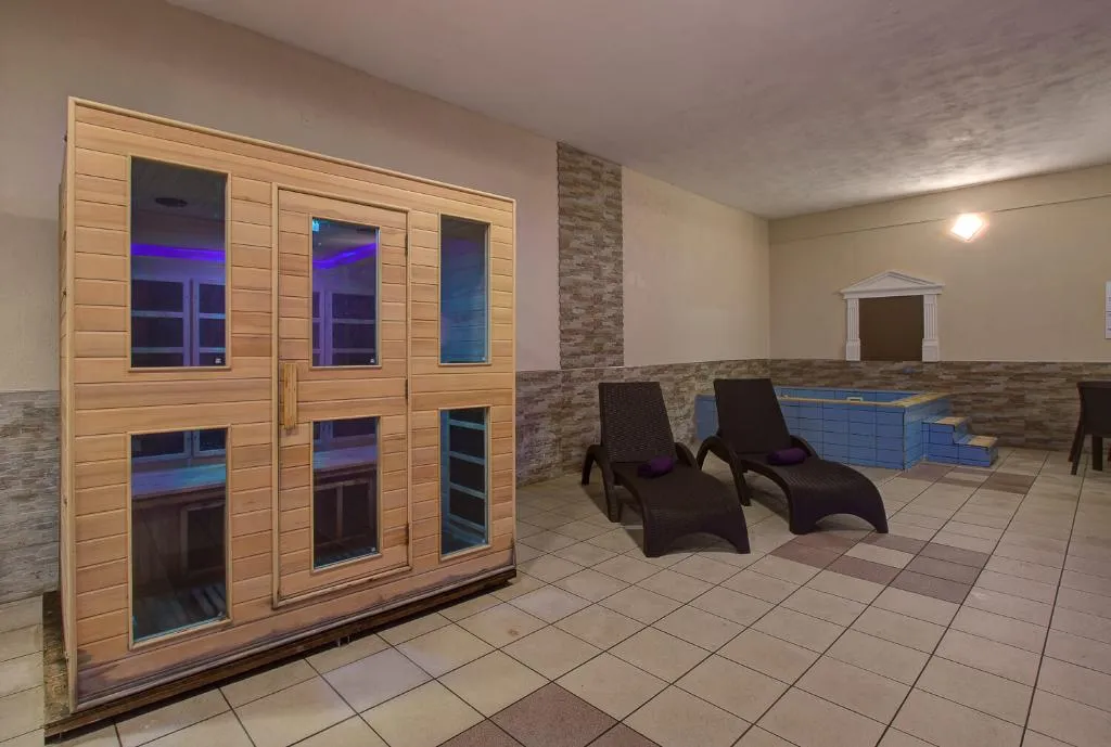 Pool, Canifor Hotel, Malta