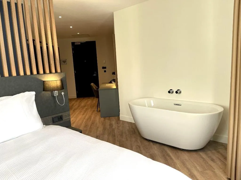 Room, OZO Hotels Antares Amsterdam Schiphol Airport, Amsterdam