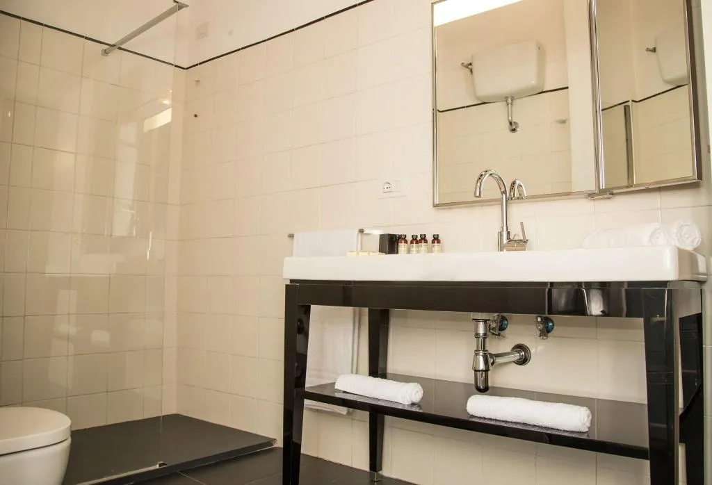 SUITE KING SIZE BED Room, Santa Chiara Boutique Hotel, Naples
