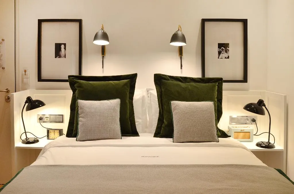 DOUBLE STANDARD Room, Browns Central Hotel, Lisbon