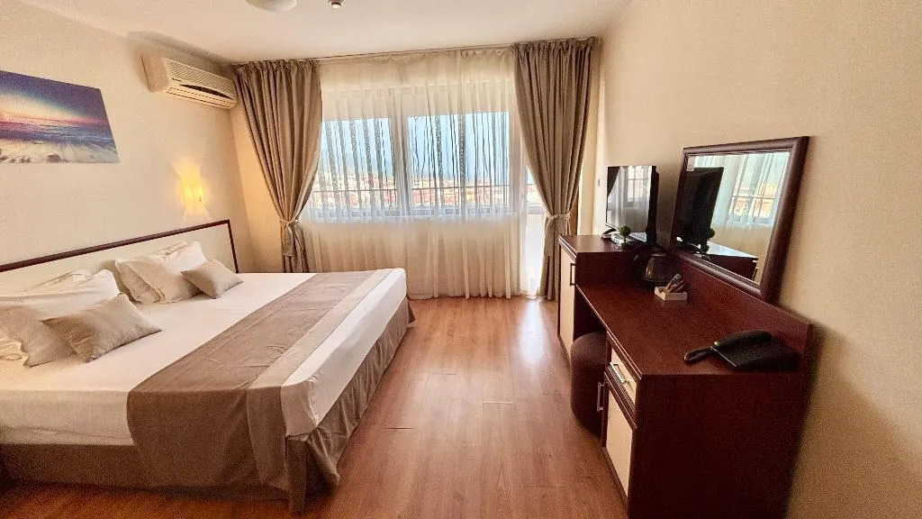 STUDIO DELUXE SEA VIEW Room, Sea Vista Hotel, Bourgas