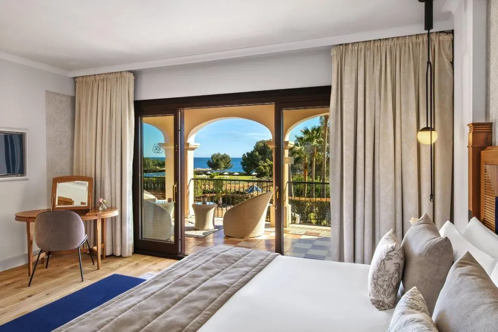 Room, The St. Regis Mardavall Resort, Majorca