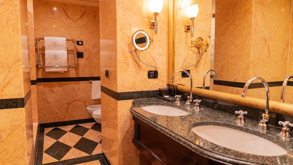 SUITE CAPACITY 2 Room, River Chateau, Rome