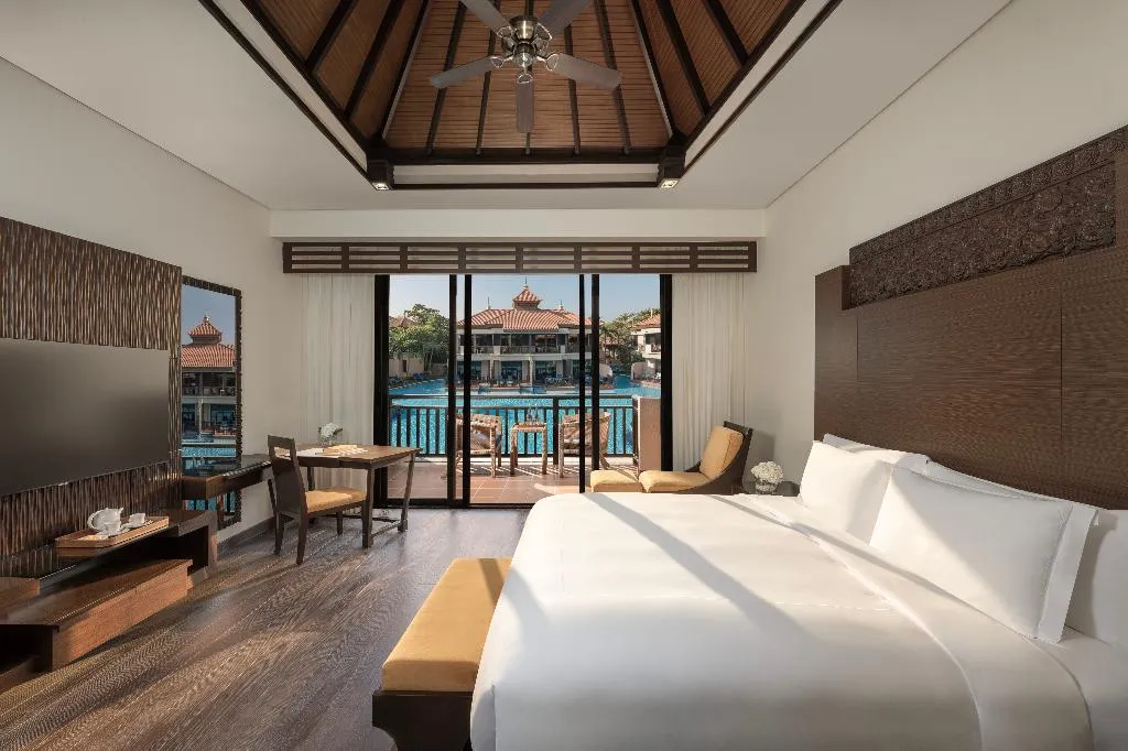 DOUBLE LAGOON VIEW Room, Anantara The Palm Dubai Resort, Dubai