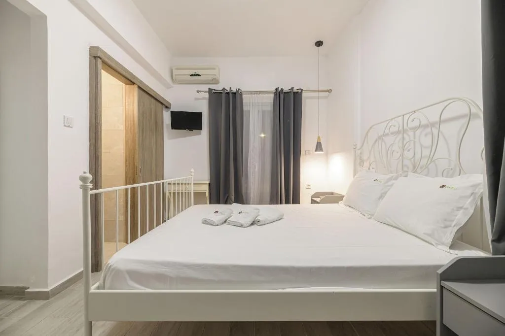 Room, Denise Studios & Apartments, Zante