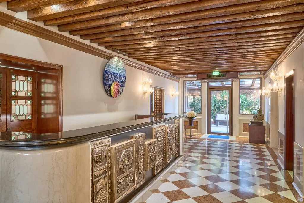 Lobby, Santa Chiara, Venice