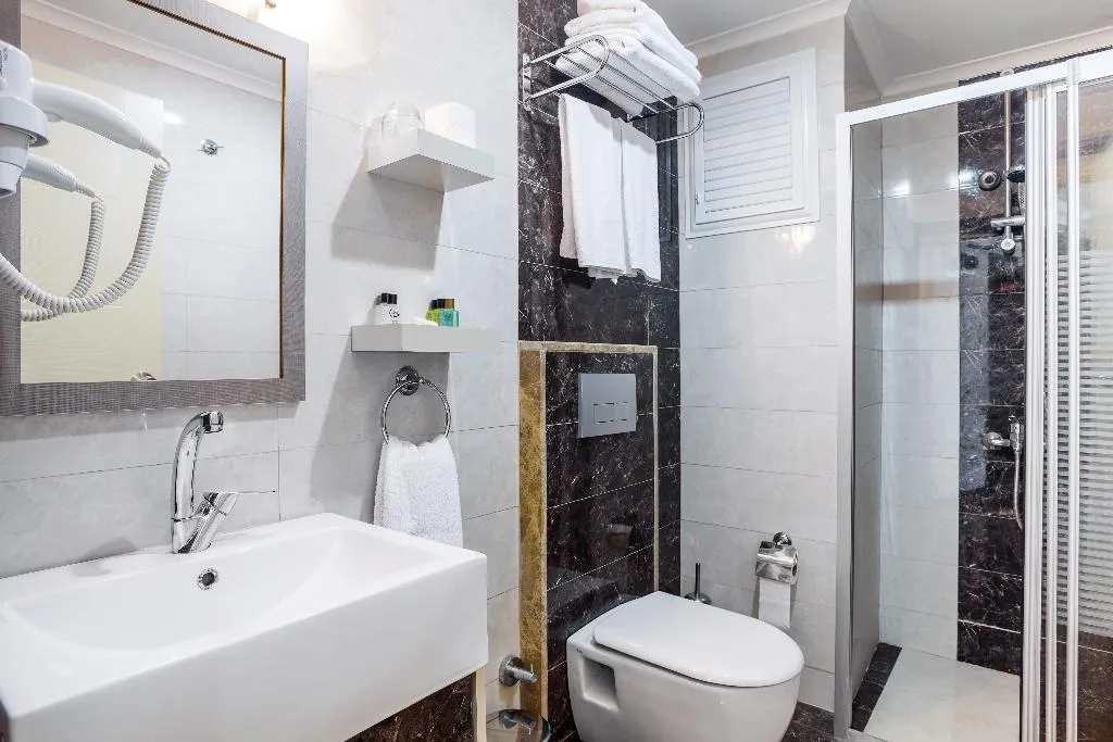TRIPLE STANDARD Room, Ayhan Hotel, Antalya