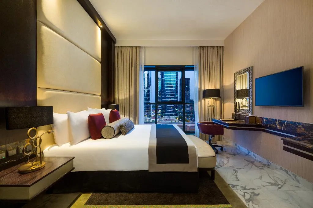 DOUBLE SUPERIOR KING BED Room, Millennium Place Dubai Marina, Dubai