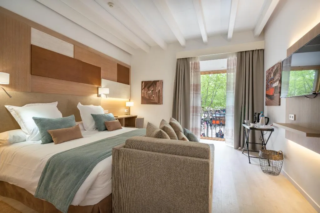 JUNIOR SUITE SUPERIOR CITY VIEW Room, Soller Plaza, Majorca