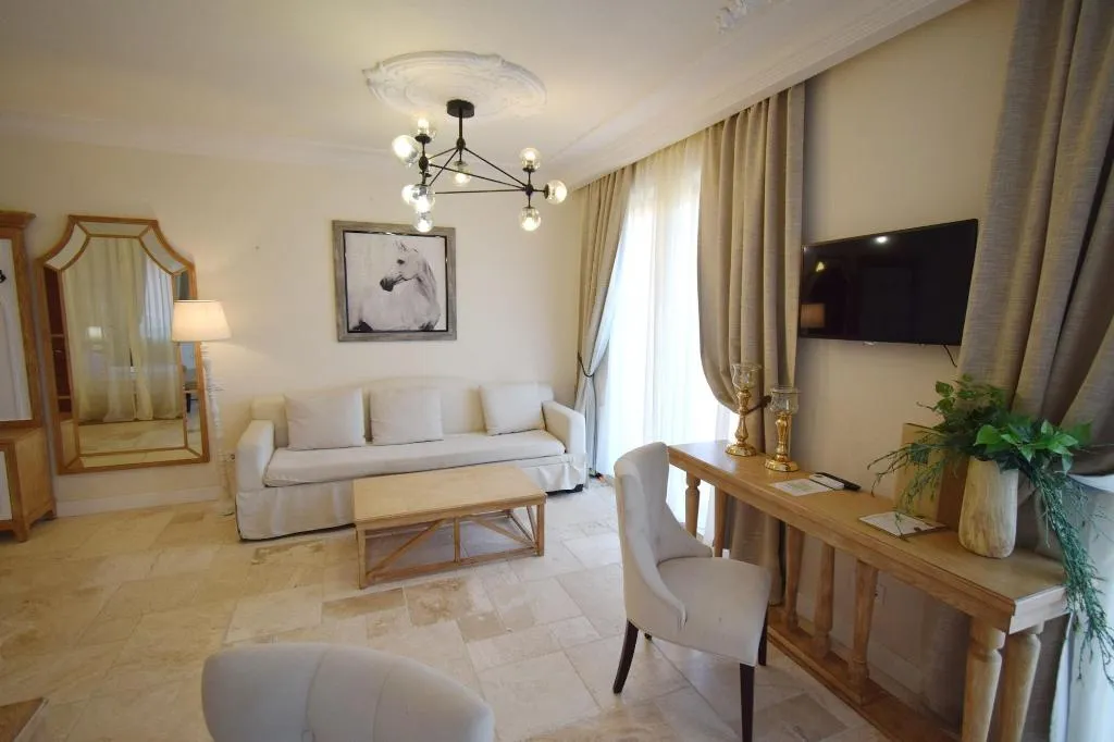 Room, Therma Palace, Varna