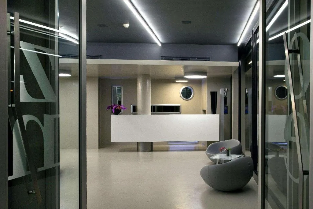 Lobby, Zone, Rome