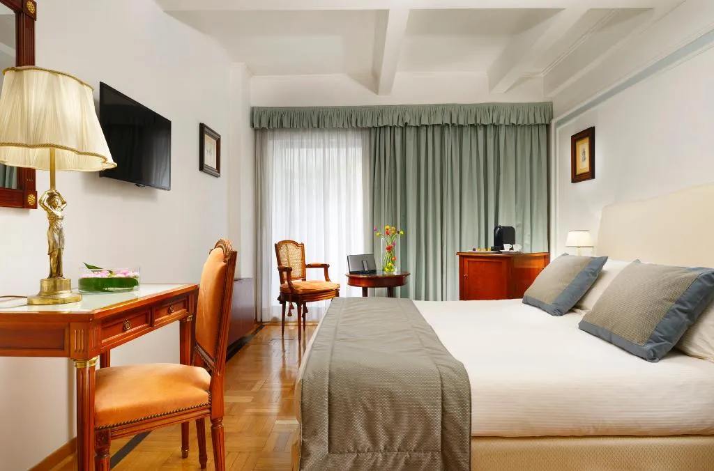 Double or Twin SUPERIOR Room, Grand Hotel Parker's, Naples