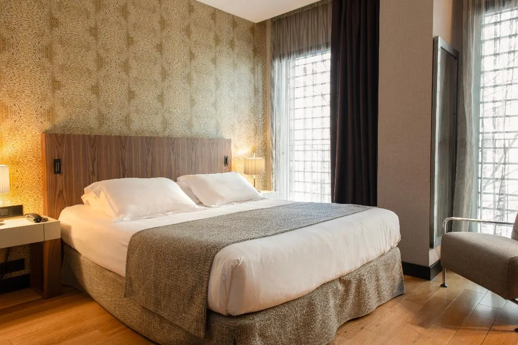 DOUBLE ONE BED Room, Villa Emilia, Barcelona