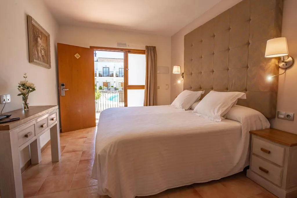 DOUBLE QUEEN SIZE BED Room, Paloma Blanca Boutique Hotel, Costa Del Sol