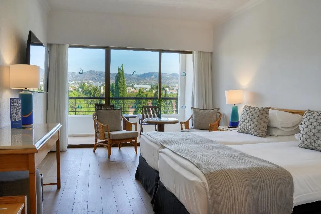DOUBLE MOUNTAIN VIEW Room, Coral Beach Hotel and Resort, Cyprus