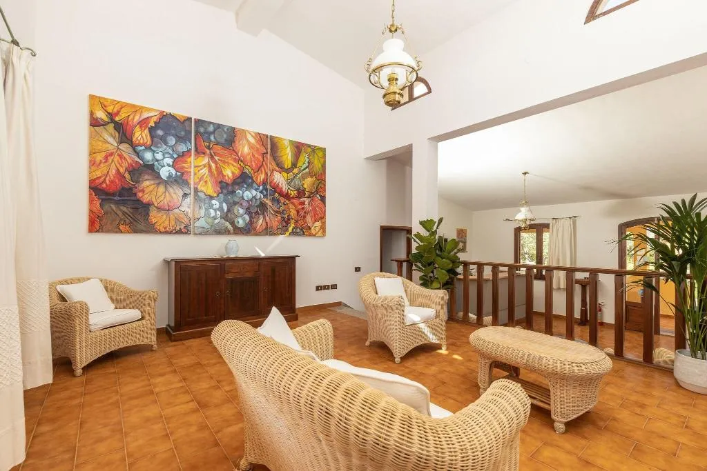 Lobby, Genna È Masoni, Cagliari
