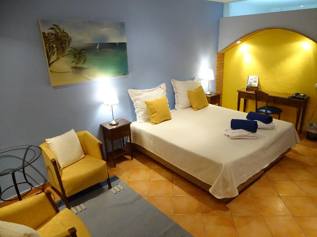 Double or Twin SUPERIOR SIDE SEA VIEW Room, Luzmar Villas, Algarve