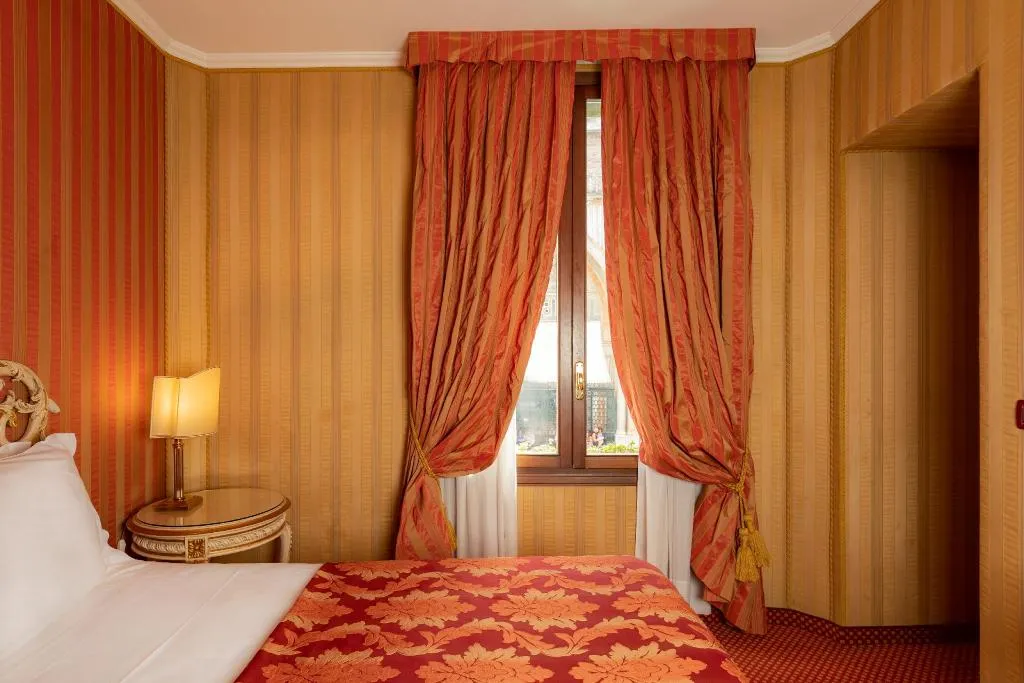 Room, Concordia, Venice
