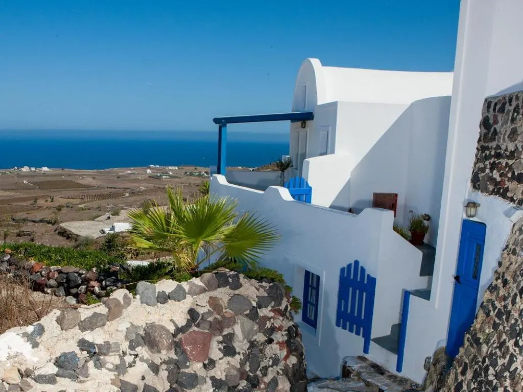 General view, Georgis Apartments, Santorini