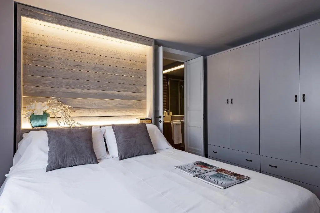 APARTMENT DELUXE WITH TERRACE Room, Ferrini Home Residence 150, Catania