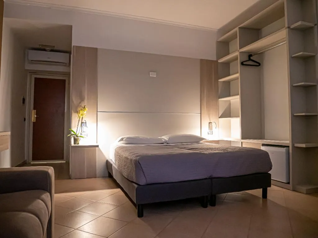 DOUBLE SUPERIOR Room, San Marco, Naples