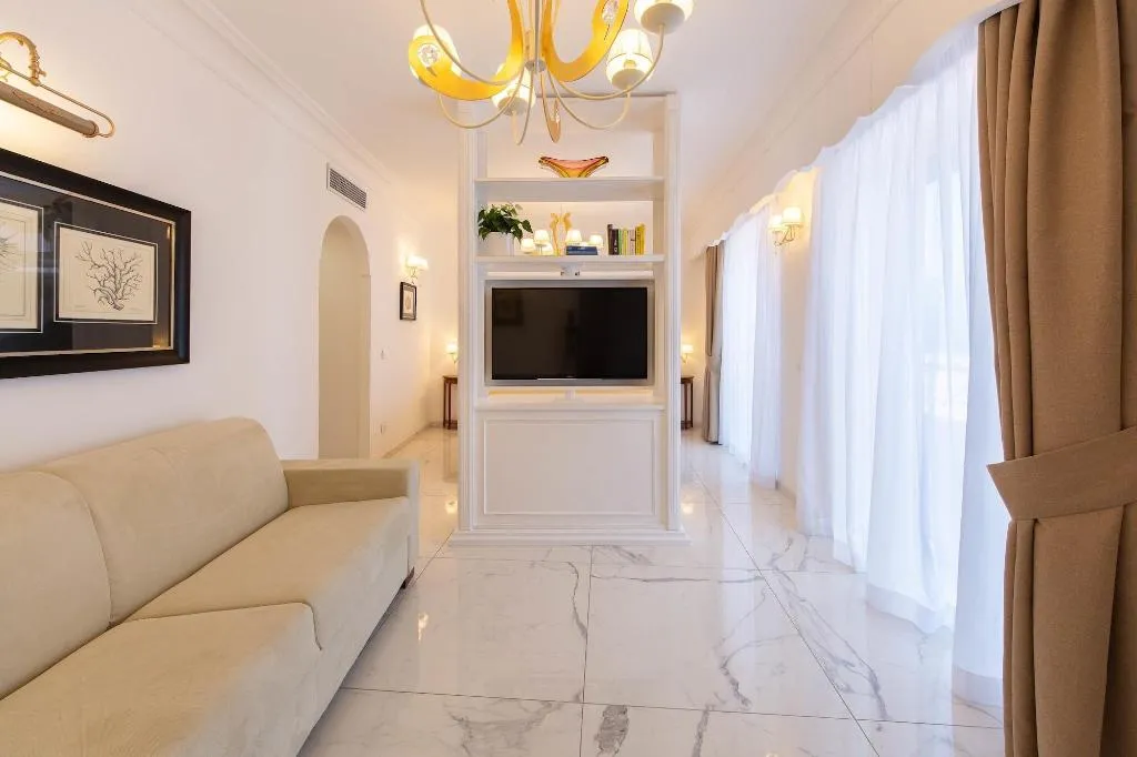 Room, Villa Amore, Naples