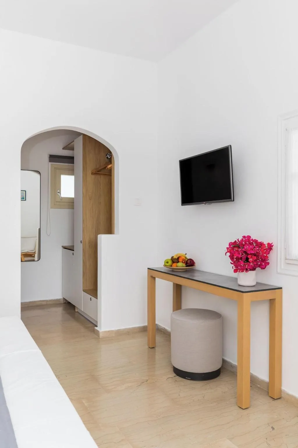 TWIN SUPERIOR POOL VIEW Room, Corfos Hotel, Mykonos