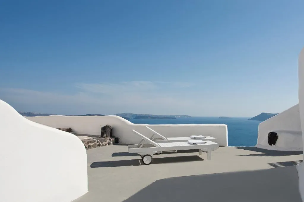 VILLA LUXURY Room, Alexander's Suites, Santorini