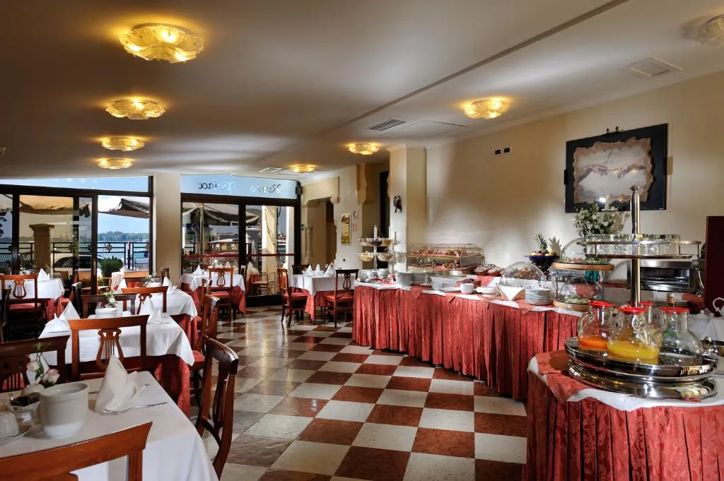 Bar, Russo Palace, Venice