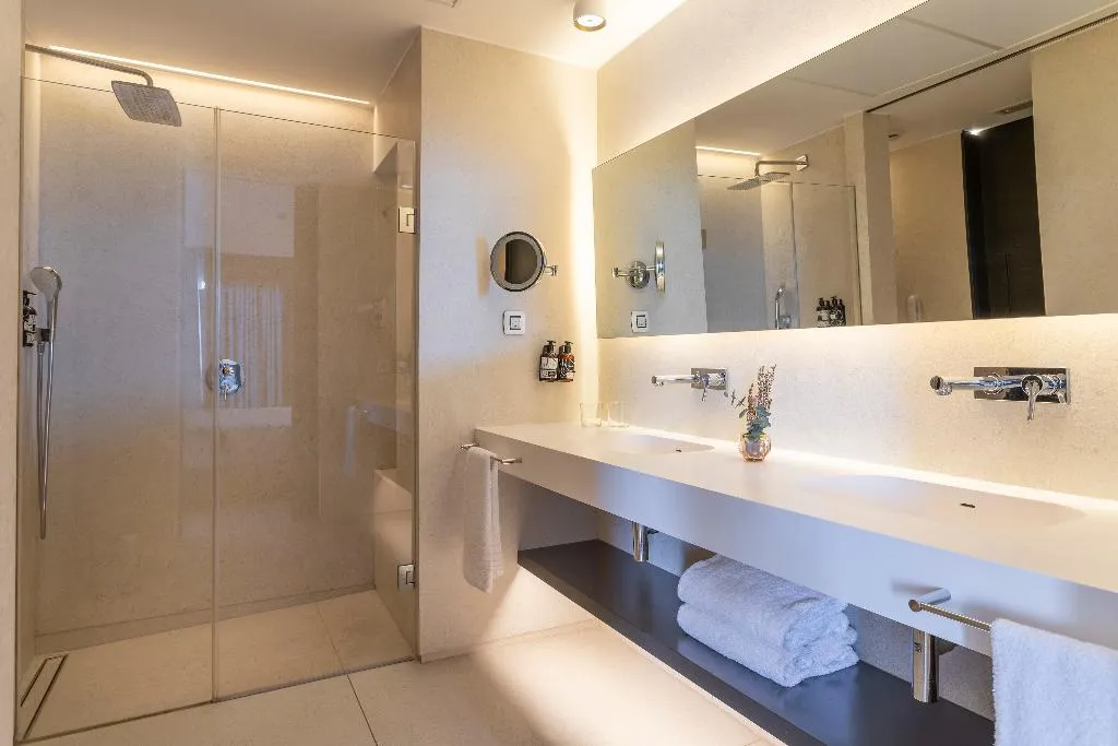 JUNIOR SUITE WITH VIEWS Room, Innside Alicante Porta Maris, Costa Blanca
