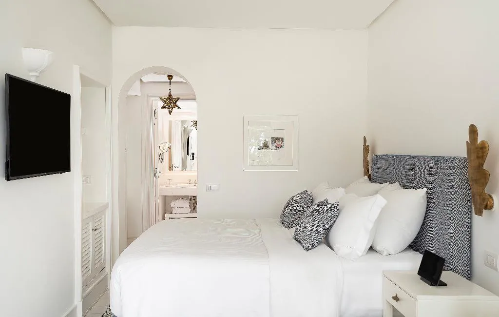 DOUBLE SUPERIOR Room, La Minerva, Naples