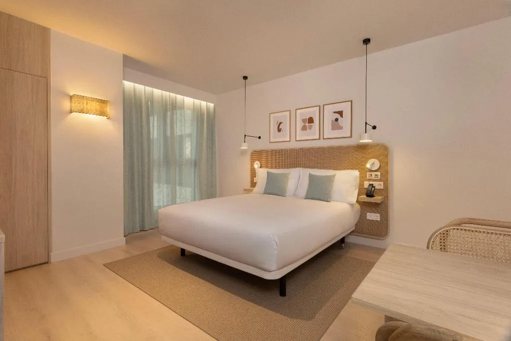 STUDIO Accessible Room, Staybridge Suites Malaga, Costa Del Sol