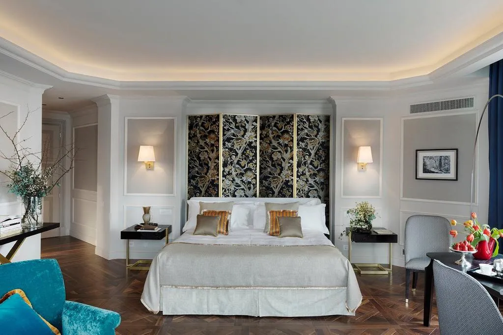 JUNIOR SUITE LAKE VIEW Room, Palazzo Venezia, Milan