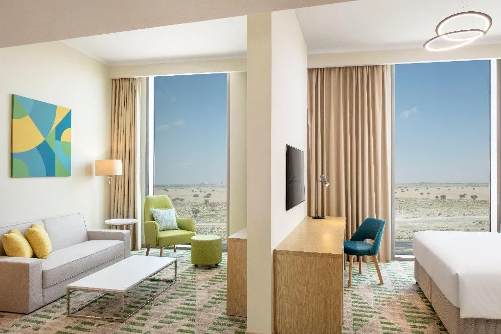 SUITE KING BED SMOKING Room, Holiday Inn Hotel & Suites Dubai Science Park, Dubai