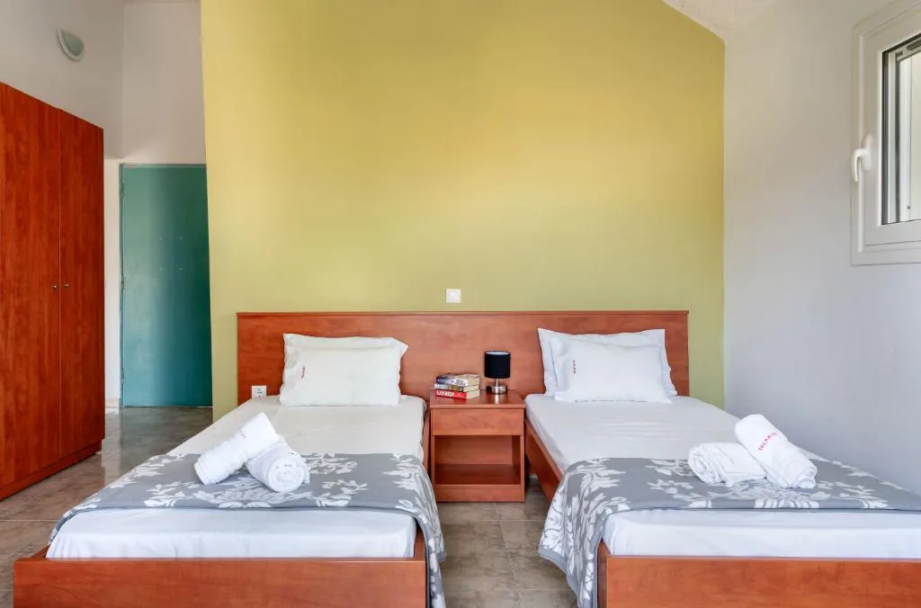 APARTMENT CAPACITY 4 Room, Socrates Studios, Kefallinia