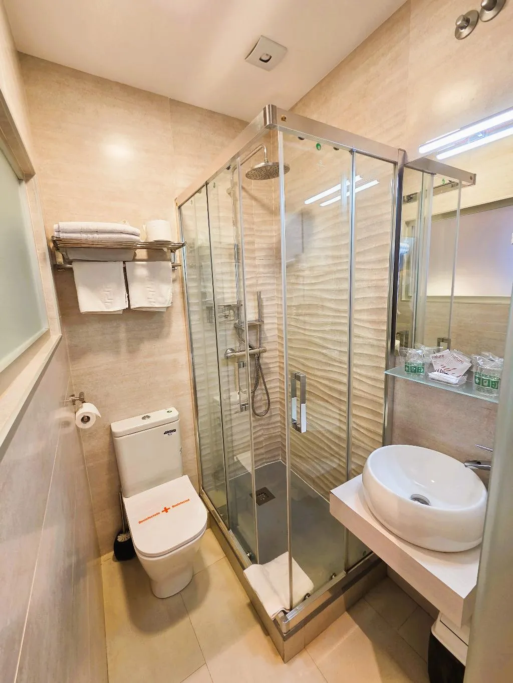 DOUBLE STANDARD Room, Hostal Hispano-Argentino Gran Via, Madrid
